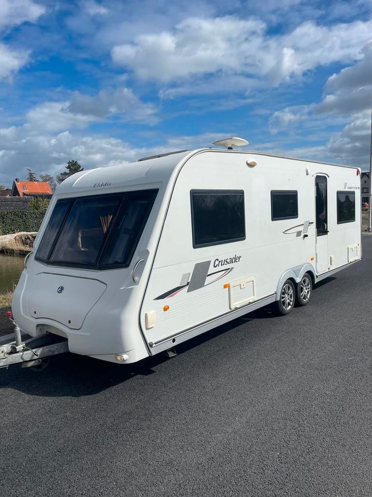 Crusader tandemasser 2009 6 pers stapelbedden met voortent, Caravans en Kamperen, Caravans, Bedrijf, tot en met 6, 1250 - 1500 kg