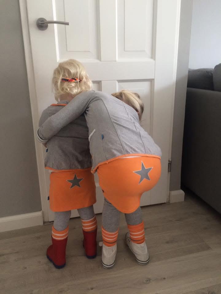 Ninni vi oranje set 110 116 * blazer rok en top, Verzenden, Zo goed als nieuw, Meisje