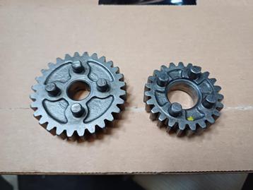 N.O.S NIEUW OLD STOCK 1 en 2 versnelling tandwiel tomos puch beschikbaar voor biedingen