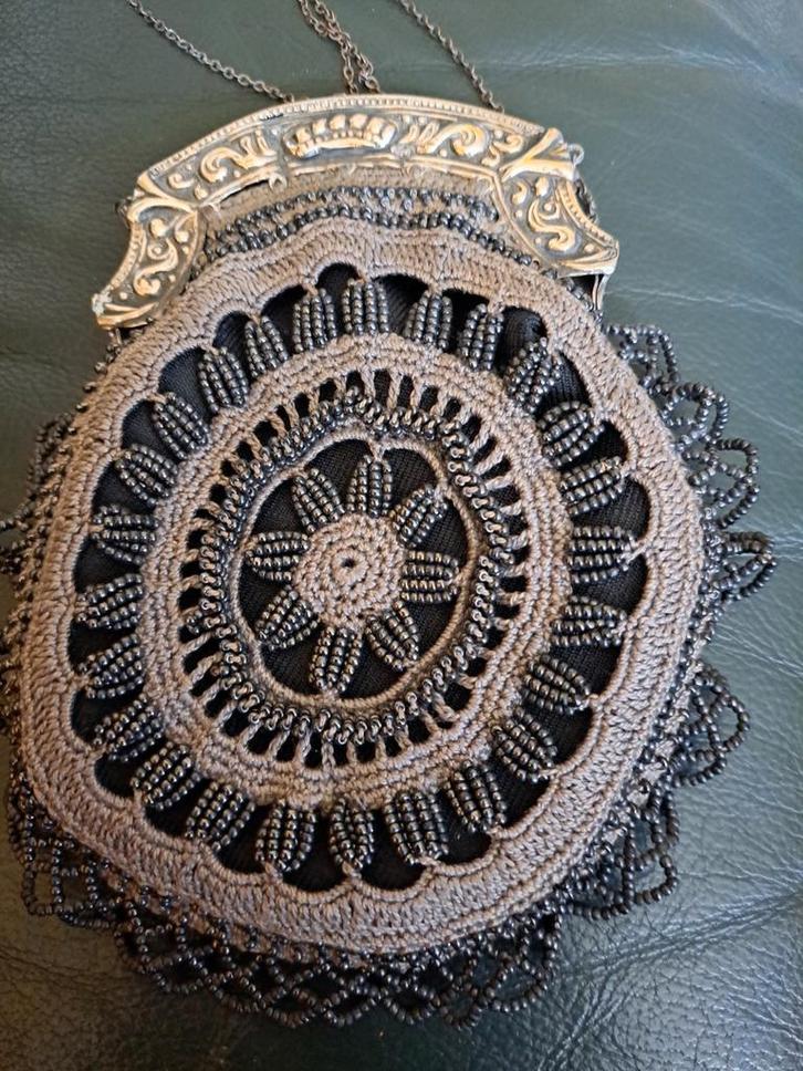 Zilveren kleine beugeltas., Antiek en Kunst, Antiek | Goud en Zilver, Ophalen of Verzenden
