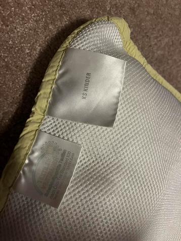 Ademend Kinderkussen beschikbaar voor biedingen