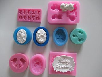 Siliconen mallen 2 foto's beschikbaar voor biedingen