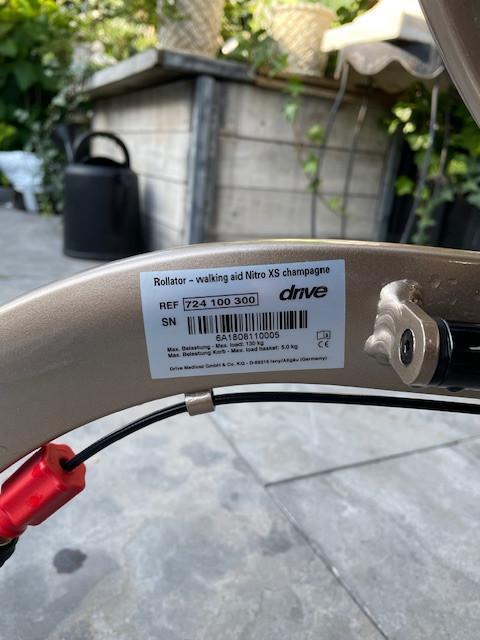 Rollator ' Drive Nitro'  kleur Champagne, Diversen, Rollators, Gebruikt, Lichtgewicht, Opvouwbaar, Ophalen