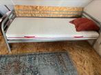 Gratis!! Eenpersoons stalen bed ikea, Huis en Inrichting, Slaapkamer | Bedden, Ophalen, Eenpersoons, 200 cm, Metaal