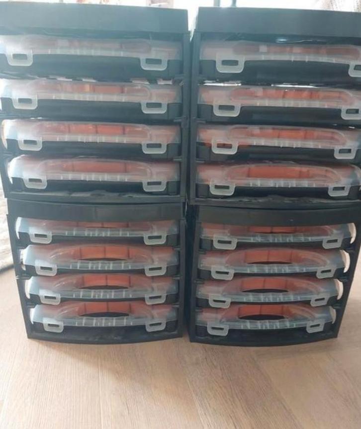 Opbergboxen met sieraadonderdelen & gereedschap, Hobby en Vrije tijd, Kralen en Sieraden maken, Overige typen, Ophalen of Verzenden