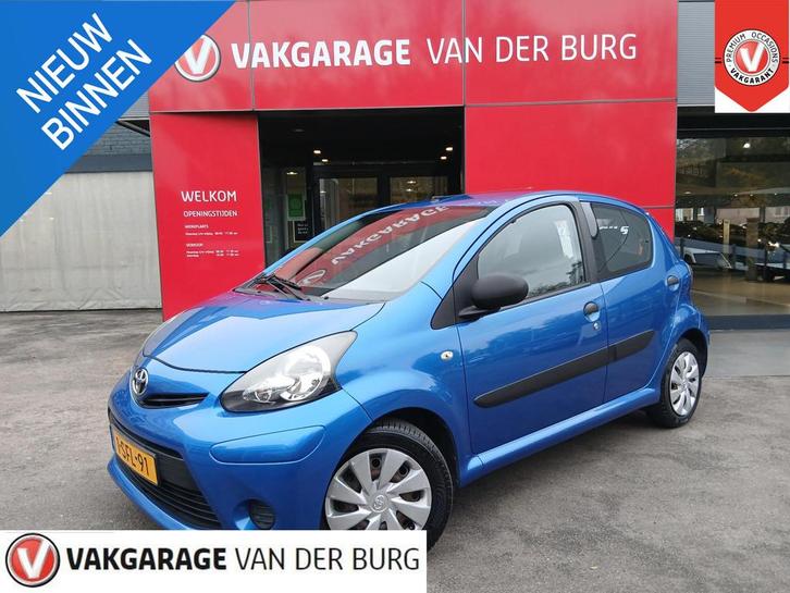 Toyota Aygo 1.0 VVT-i Now 9230 NAP kilometers! UNIEK!, Auto's, Toyota, Te koop, Aygo, ABS, Airbags, Airconditioning, Alarm, Centrale vergrendeling