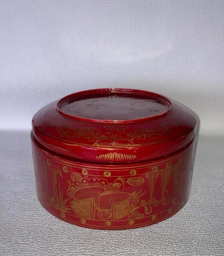 Vintage Chinese lakdoos phoenix motief, Antiek en Kunst, Antiek | Overige Antiek, Ophalen of Verzenden