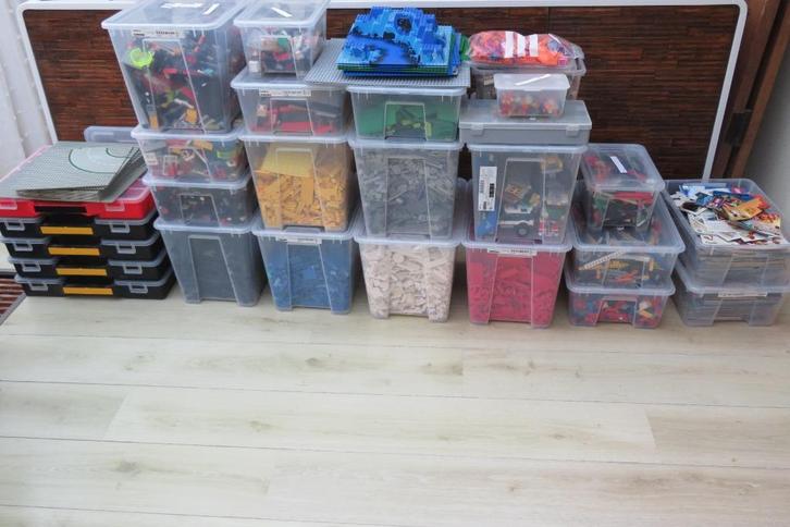 Enorme partij Lego (blokjes, grondplaten, boekjes, auto's ), Kinderen en Baby's, Speelgoed | Duplo en Lego, Gebruikt, Lego, Losse stenen