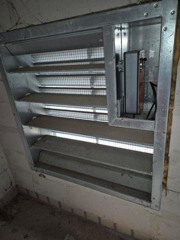 Gebruikte ventilator met lamellen beschikbaar voor biedingen
