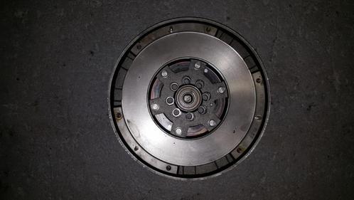 Vliegwiel Volkswagen Passat 2003 2.5 TDI V6  (2-massa), Auto diversen, Overige Auto diversen, Verzenden