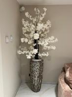 Luxe schelpenvazen met bloesemboom, Wit, Aardewerk of Porselein, Ophalen of Verzenden, Zo goed als nieuw