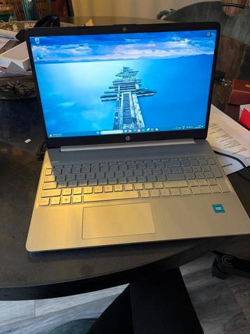 Hp laptop nooit gebruikt als nieuw!! beschikbaar voor biedingen