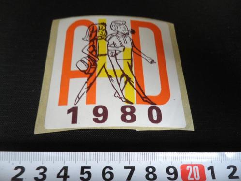 sticker A4D 1980 wandelen avondvierdaagse strip, Verzamelen, Stickers, Zo goed als nieuw, Bedrijf of Vereniging, Ophalen