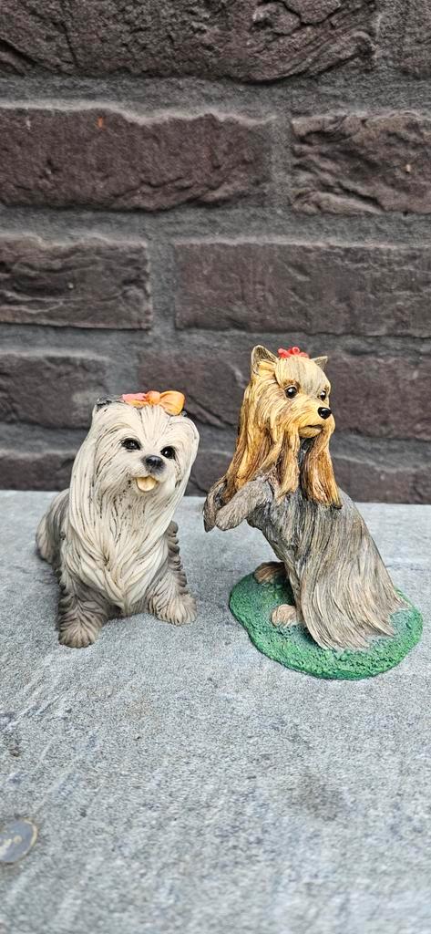 Yorkshire Terriër Beeldjes - Set van 2, Antiek en Kunst, Kunst | Beelden en Houtsnijwerken, Ophalen of Verzenden