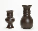2 Flora Gouda donkerbruine vazen, Antiek en Kunst, Antiek | Keramiek en Aardewerk, Ophalen