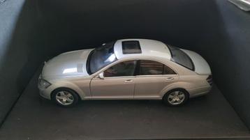 Mercedes-Benz S350 W221 Dealer edition Autoart, 1:18  beschikbaar voor biedingen