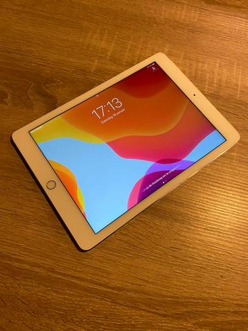 Ipad Air 2 Wit beschikbaar voor biedingen