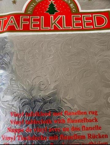 TAFELKLEDEN KERST 2 STUKS beschikbaar voor biedingen