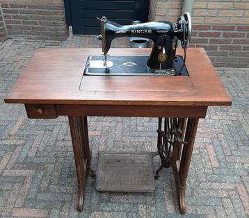 Singer Trapnaaimachine beschikbaar voor biedingen