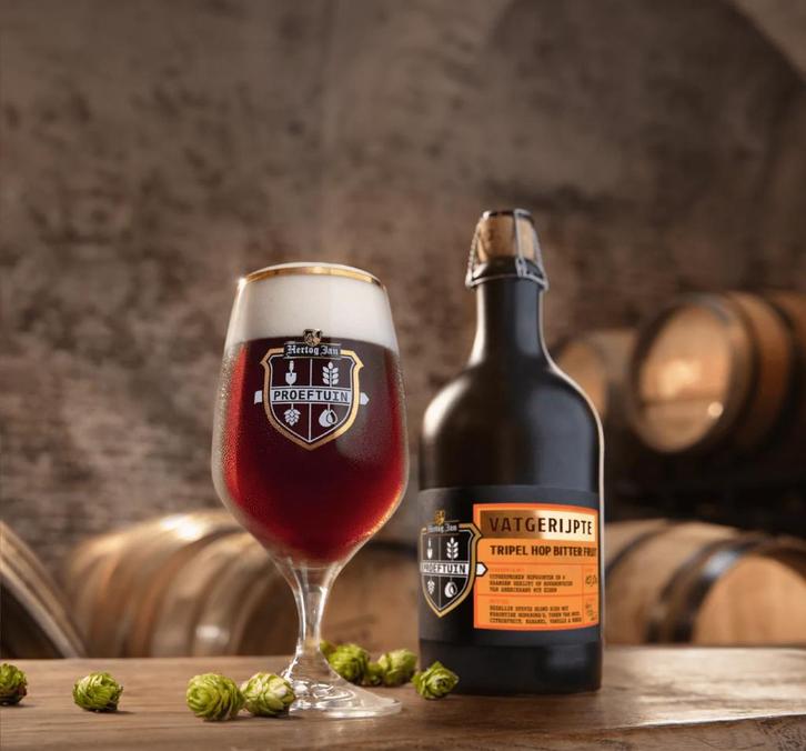 Hertog Jan Proeftuin nummer 15 Vatgerijpte Tripel hop kruik, Verzamelen, Biermerken, Nieuw, Overige typen, Hertog Jan, Ophalen of Verzenden