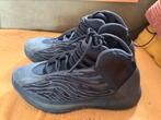 Yeezy sneakers van Adidas 38,1/3 nieuw zwart met grijs, Zwart, Nieuw, Ophalen of Verzenden, Sneakers of Gympen