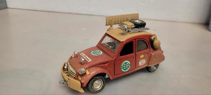 Polistil Citroën 2CV safari 1/25, Hobby en Vrije tijd, Modelauto's | Overige schalen, Zo goed als nieuw, Auto, Ophalen of Verzenden