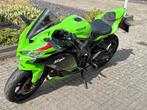 Kawasaki ZX4RR 2024 -  A2  35 kw kenteken nu op vol vermogen, Motoren, 4 cilinders, Super Sport, Particulier, Meer dan 35 kW