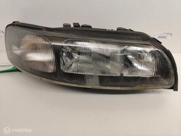 Koplamp rechts Volvo V70, XC70 ('00-'04) beschikbaar voor biedingen