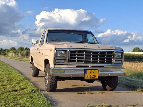 Ford F150 Longbed 4x4 | 5.7L V8 | 1981 | zie omschrijving, Auto's, Ford Usa, Bedrijf, Te koop, F-150, 4x4, Radio, Trekhaak, Benzine