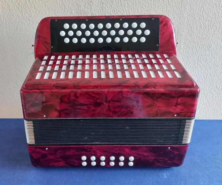 Weltmeister trekzak G/C/F 2 korig 12 bas te koop of te huur, Muziek en Instrumenten, Accordeons, Zo goed als nieuw, Weltmeister