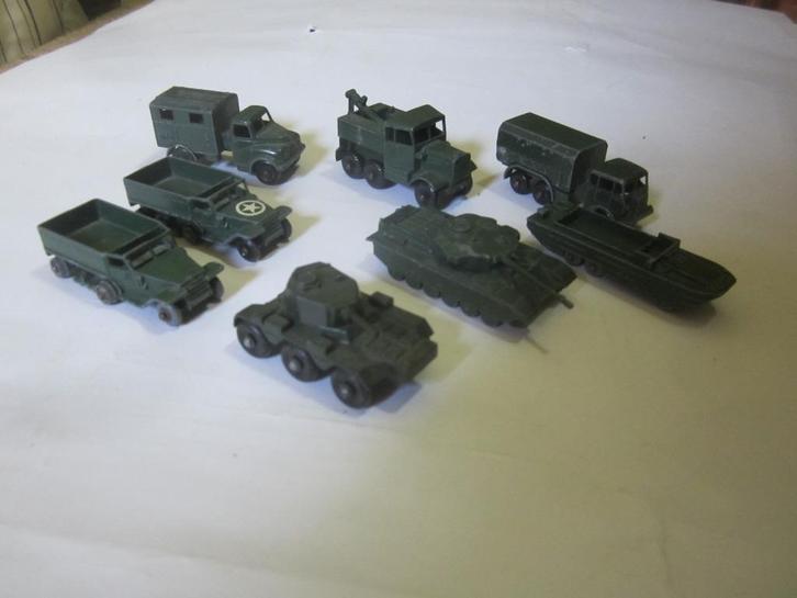 matchbox regular leger voertuigen 8 stuks, Antiek en Kunst, Antiek | Speelgoed, Ophalen of Verzenden