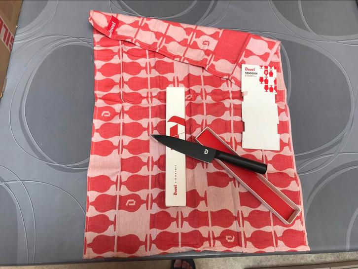 Duvel keukenhanddoek+mes, samen voor 17€, Verzamelen, Merken en Reclamevoorwerpen, Nieuw, Overige typen, Ophalen of Verzenden