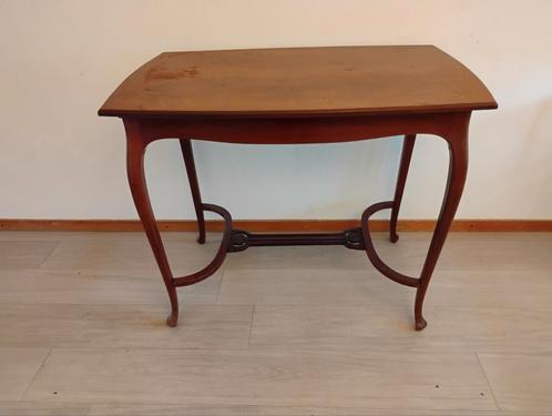 Antieke Bijzettafel met Sierlijke Poten, Antiek en Kunst, Antiek | Meubels | Tafels, Ophalen