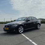BMW 3-Serie 318i business line 105KW 2010 Zwart, 65 €/maand, Achterwielaandrijving, Zwart, Origineel Nederlands