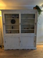 Prachtige antieke linnenkast, Ophalen