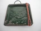 carnavals embleem, insigne, onderscheiding Breda 1957 groen, Ophalen of Verzenden, Overige materialen, Nederland