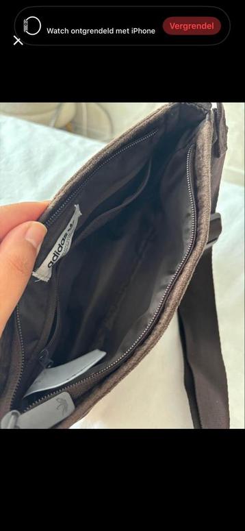 Adidas Schoudertasje - Bruin beschikbaar voor biedingen