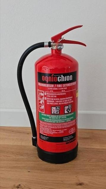 Brandblusser 6kg schuim (twee stuks) beschikbaar voor biedingen