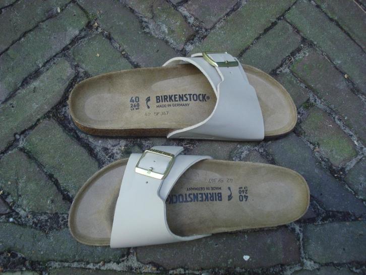 GRATIS VERZENDEN NIEUWE LEREN CATALINA BIRKENSTOCKS MT 40, Kleding | Dames, Schoenen, Nieuw, Slippers, Overige kleuren, Verzenden