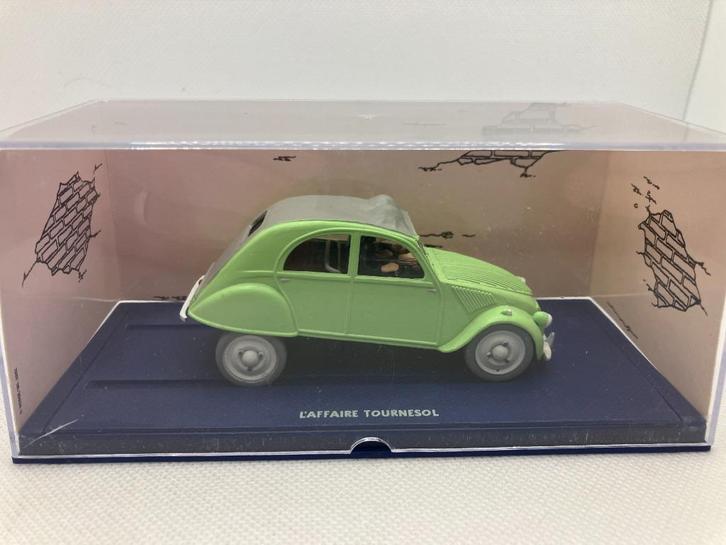 96972: Kuifje - De zaak Zonnebloem - De 2CV (6) - Atlas 1:43, Hobby en Vrije tijd, Modelauto's | 1:43, Zo goed als nieuw, Auto