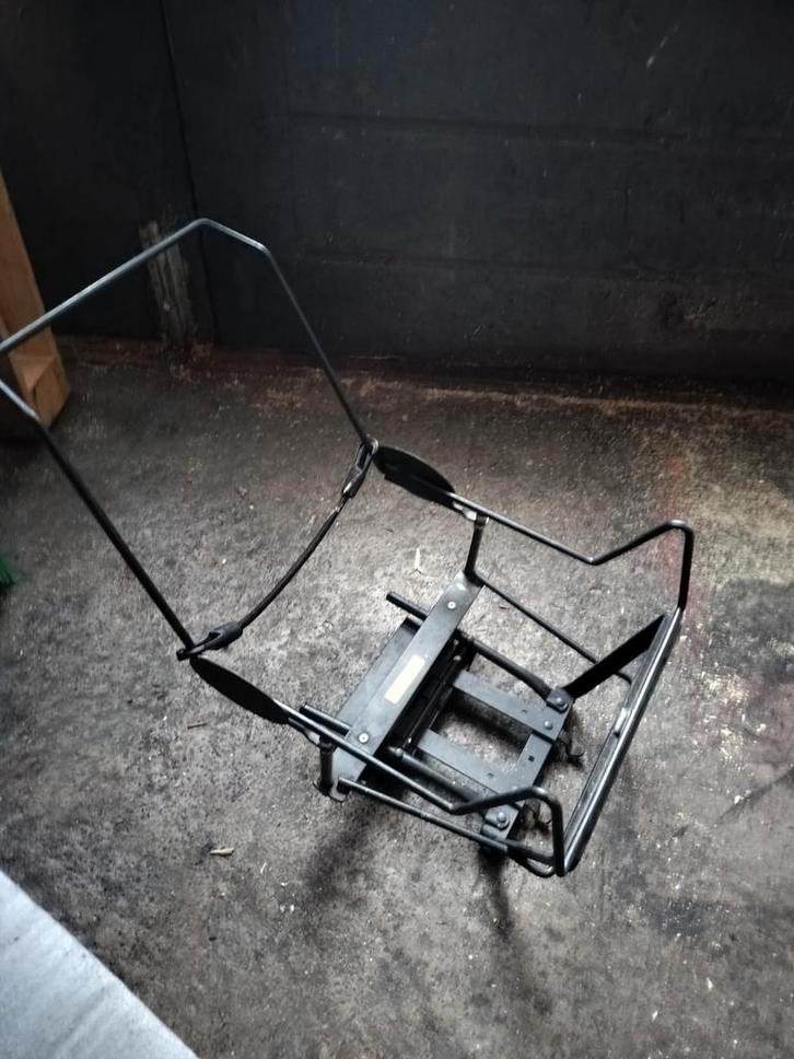 Baby mee fiets en maxi cosi, Fietsen en Brommers, Fietsaccessoires | Bagagedragers, Gebruikt, Ophalen