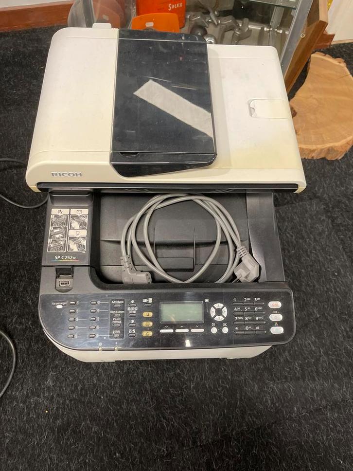 Ricoh SP C252SF kleurenlaserprinter - All-in-one, Computers en Software, Printers, Gebruikt, All-in-one, Laserprinter, Faxen, Draadloos