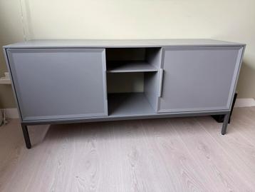 Tv meubel tullstorp Ikea beschikbaar voor biedingen