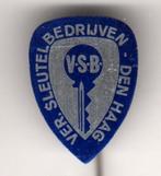 Speldje VERENIGDE SLEUTEL BEDRIJVEN VSB DEN HAAG (A4), Verzamelen, Verzenden, Gebruikt, Overige onderwerpen
