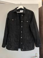 Zwart Spijkerjack Pull & Bear Maat M, Zwart, Ophalen of Verzenden, Zo goed als nieuw, Jasje