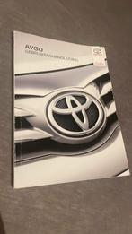 Toyota Aygo 2014 gebruikershandleiding + onderhoudsboekje, Auto diversen, Handleidingen en Instructieboekjes, Ophalen of Verzenden