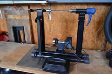 Fiets trainer voor race fiets of Mountainbike beschikbaar voor biedingen