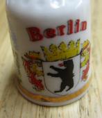 vingerhoedje buitenland Berlijn Duitsland gebouwen beer, Ophalen of Verzenden, Zo goed als nieuw