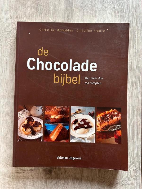 De Chocoladebijbel - Met Meer Dan 200 Recepten, Boeken, Kookboeken, Gelezen, Taart, Gebak en Desserts, Ophalen of Verzenden