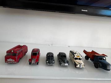 Dinky Toys Collectie - 6 Miniatuur Auto's beschikbaar voor biedingen